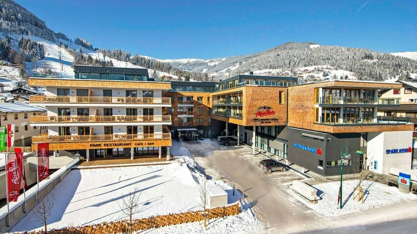 AlpenParks apartmani - Ladies Ski Opening u Zell am Seeu